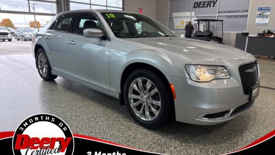 2019 Chrysler 300