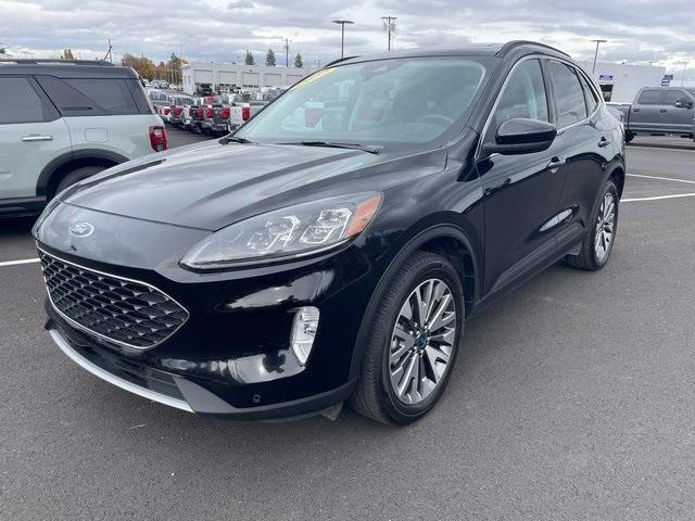 2022 ford escape titanium