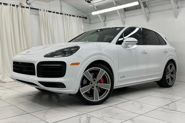 2021 porsche cayenne gts
