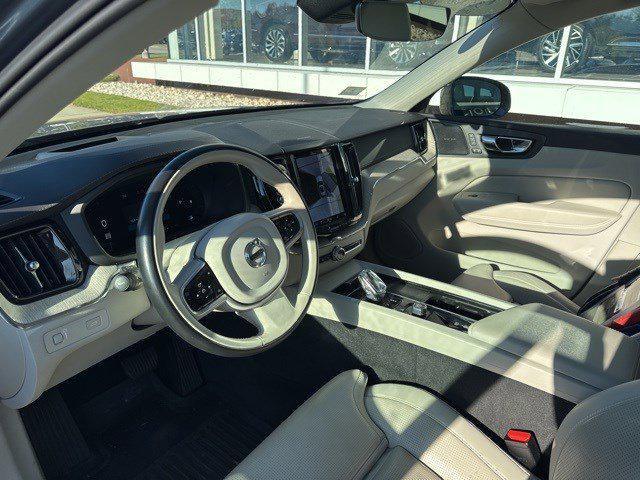 2022 volvo xc60 b6 inscription
