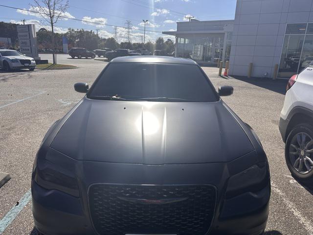 2021 chrysler 300 s
