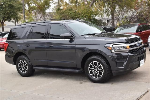 2022 ford expedition xlt
