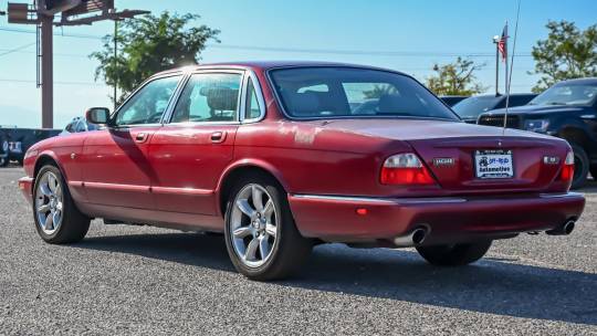 2000 Jaguar XJ
