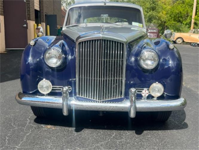1956 bentley s1 in astoria, new york