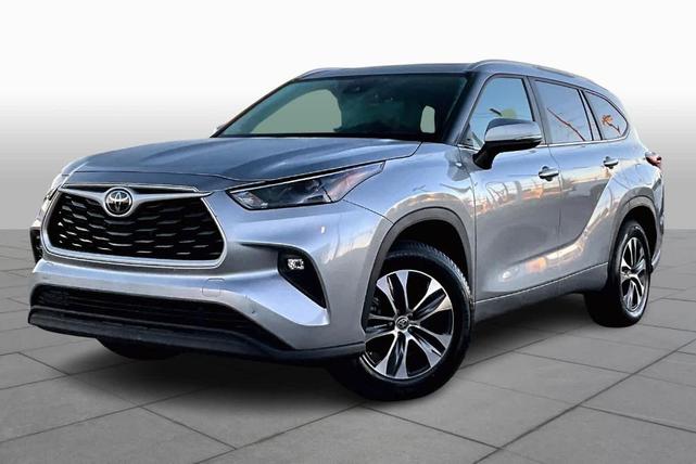 2023 toyota highlander xle