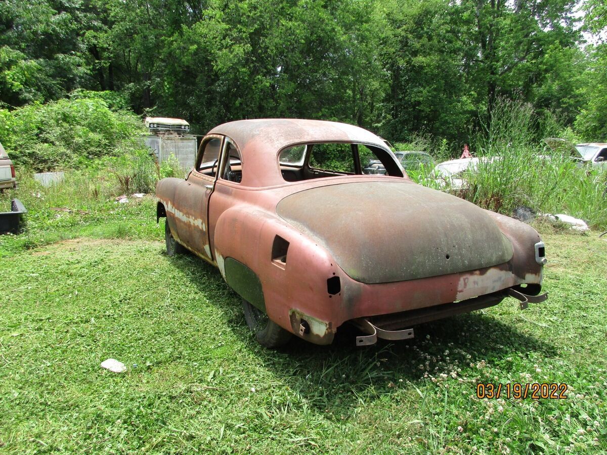 1951 chevy deluxe, 2 dr sdn great for a rat rod, project, or a race car