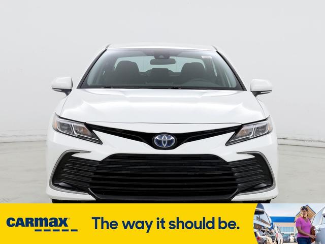 2021 toyota camry hybrid le