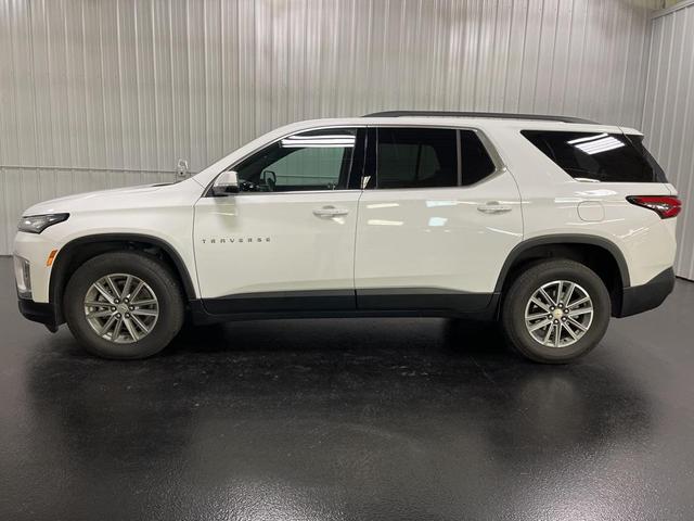 2023 chevrolet traverse lt leather