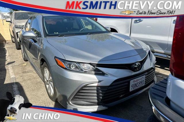 2021 toyota camry le