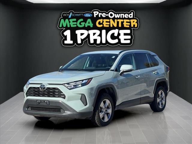 2022 toyota rav4 xle