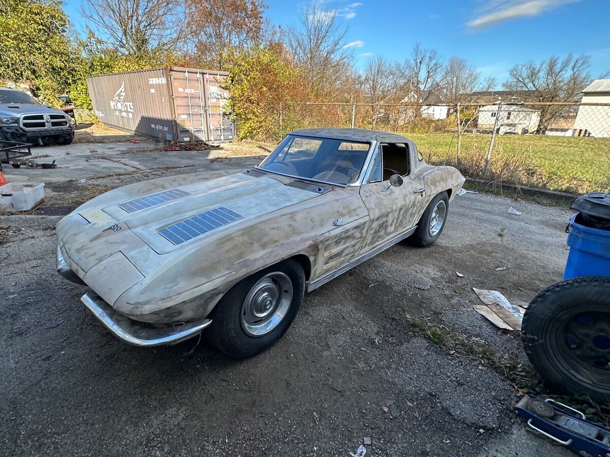 1963 chevrolet corvette coupe brown rwd automatic
