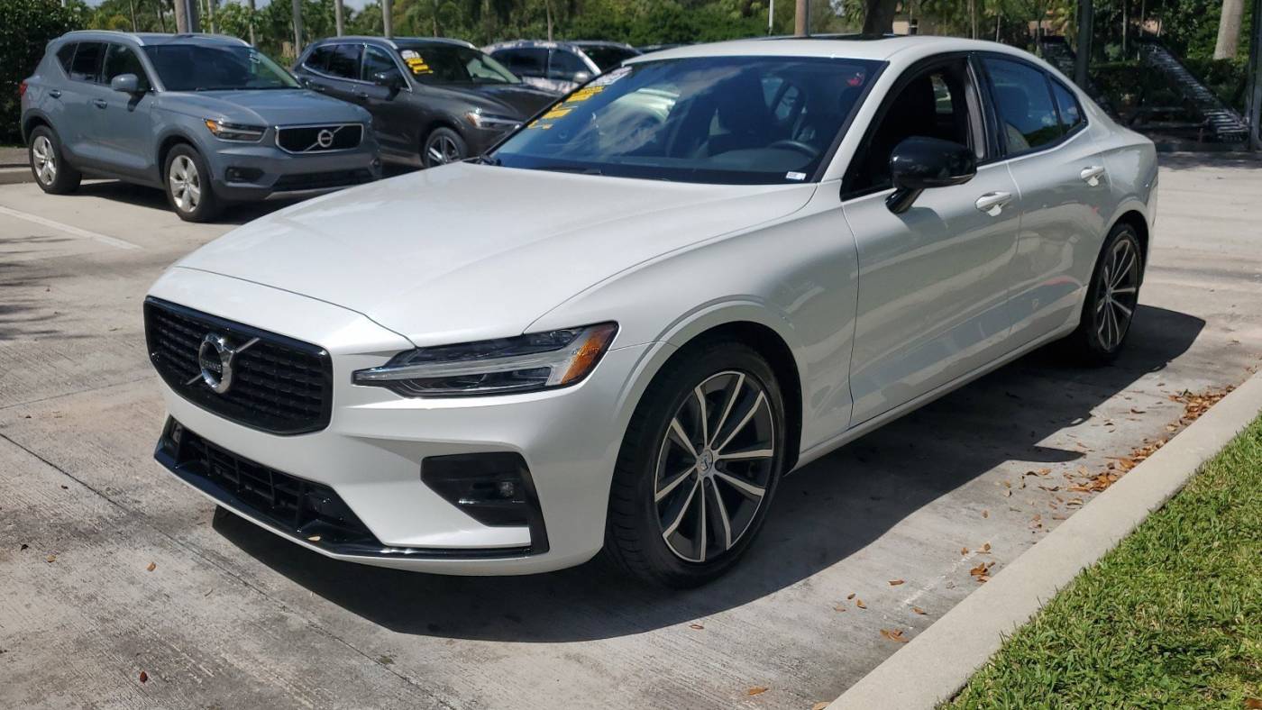 2021 volvo s60 t5 momentum