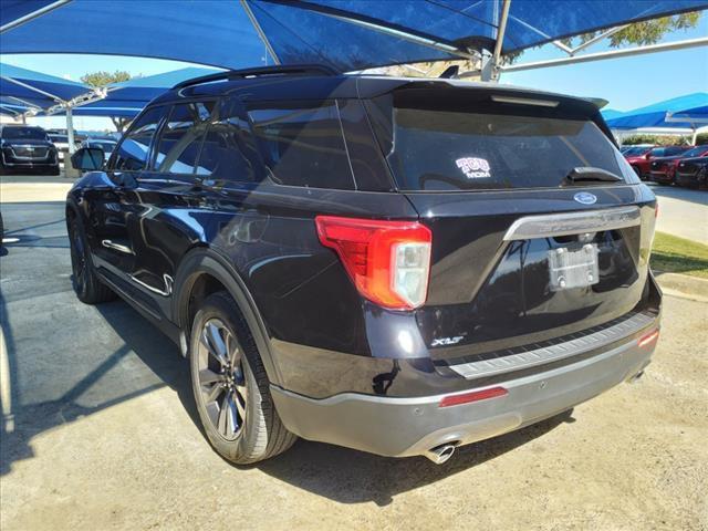 2022 ford explorer xlt