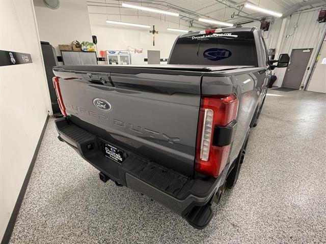 2023 ford f-350 lariat