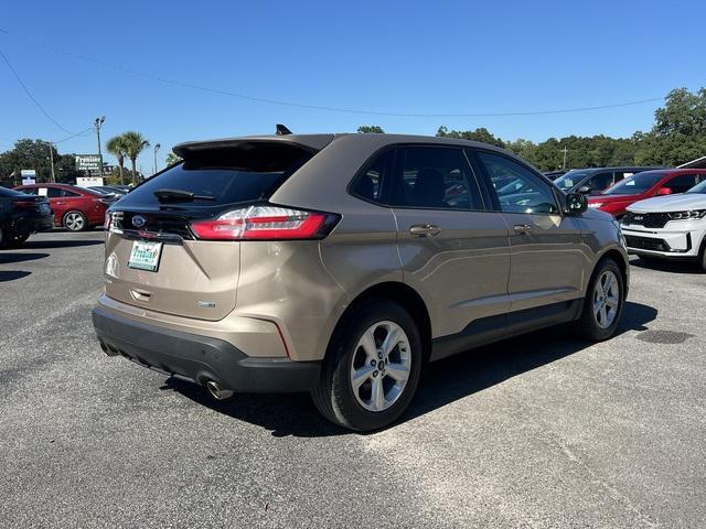 2020 ford edge se