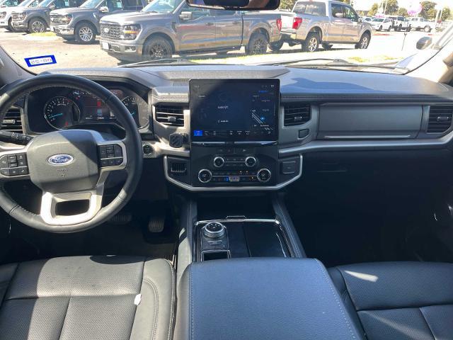 2023 ford expedition xlt