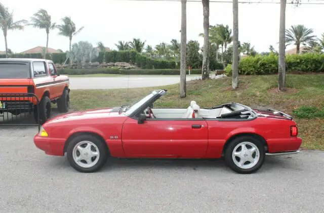 11992 ford mustang lx 5.0 v8 convertible 48,000 miles