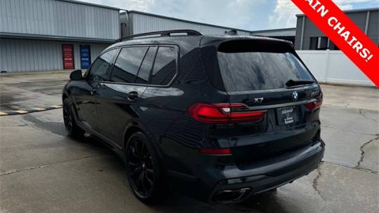 2021 BMW X7