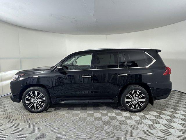 2021 lexus lx 570 three-row