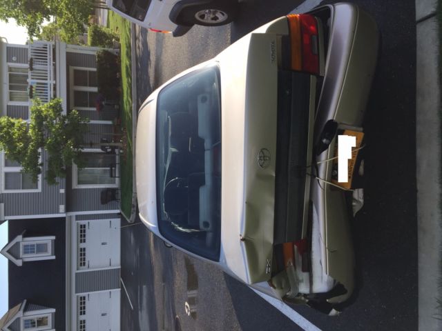 1994 toyota corolla dx - runs and starts well, a/c works (see rear car pictures)