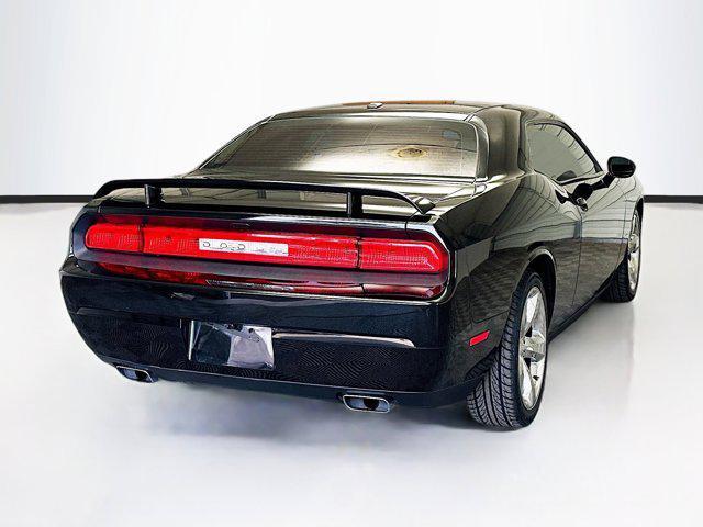 2012 dodge challenger r/t