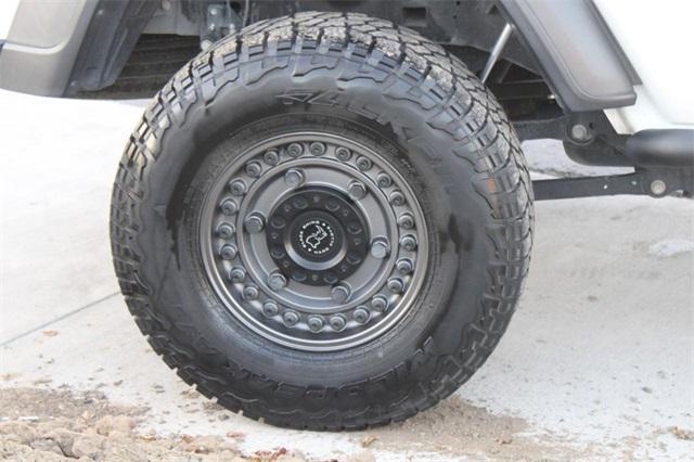 2020 jeep gladiator sport s