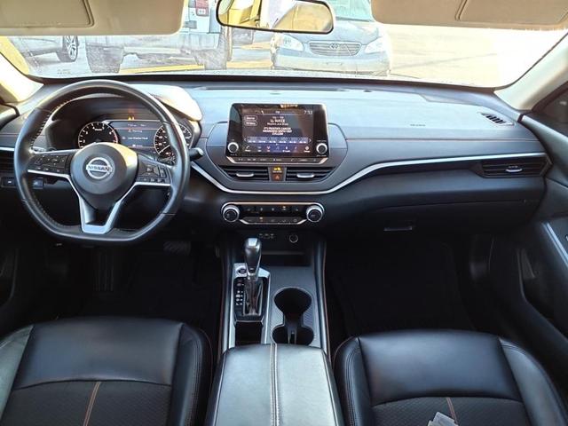 2022 nissan altima 2.0 sr