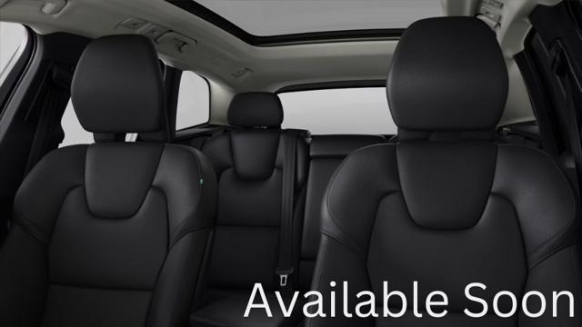2024 volvo xc60 b5 plus dark theme