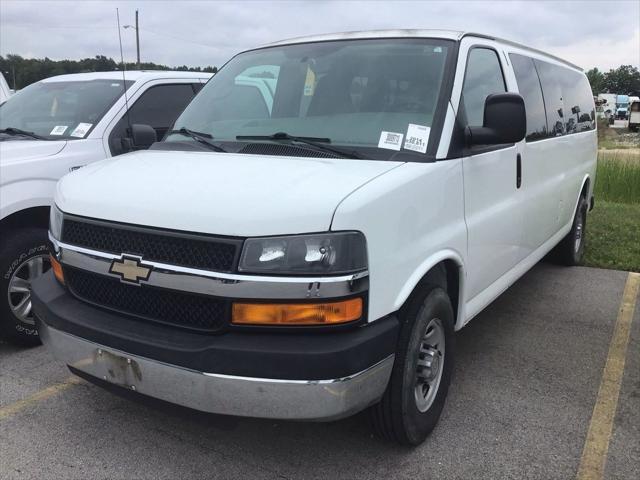 2014 chevrolet express 3500 lt