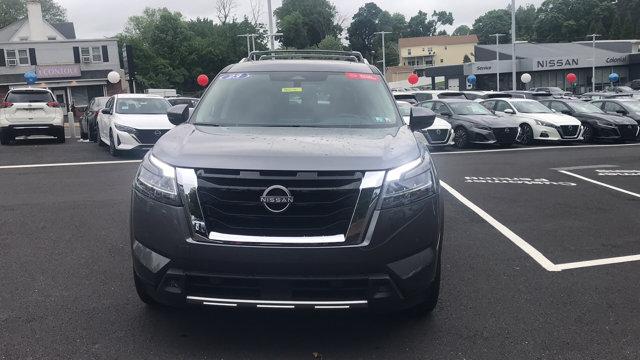 2023 nissan pathfinder platinum
