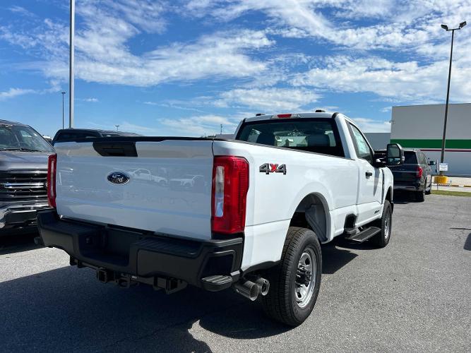 new 2024 ford super duty f-350 srw xl 4wd reg cab 8 box 4wd reg cab 8 box