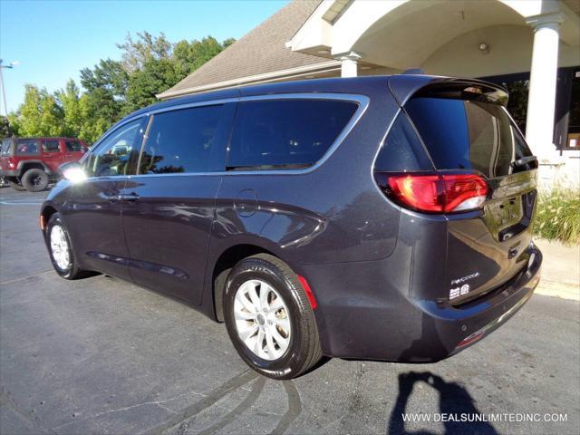 2020 chrysler pacifica touring
