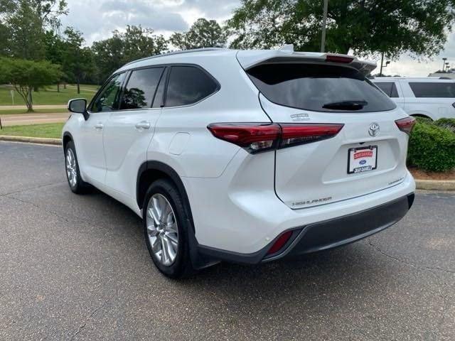 2022 toyota highlander limited in brandon, mississippi