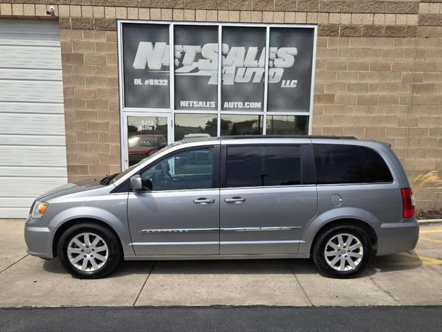 2016 chrysler town & country touring