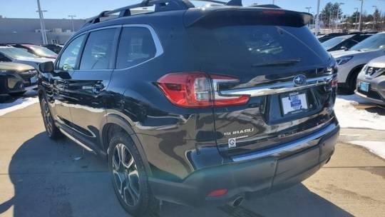 2023 subaru ascent limited 7-passenger