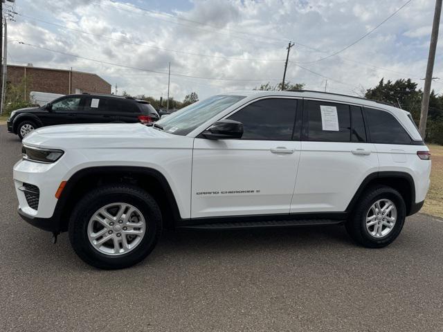 2023 jeep grand cherokee laredo