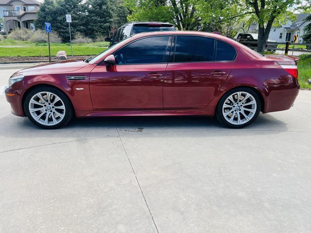 2009 bmw m5 base