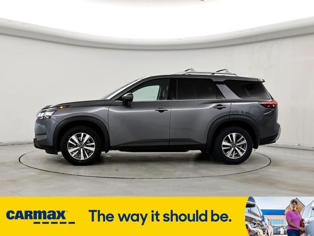 2023 nissan pathfinder sl