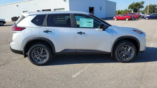 new 2025 nissan rogue s fwd