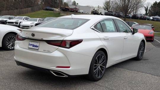 2025 Lexus se