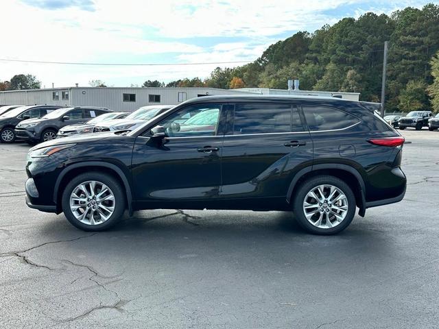 2022 toyota highlander limited