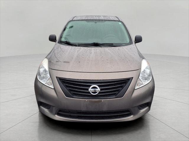 2014 nissan versa 1.6 s+