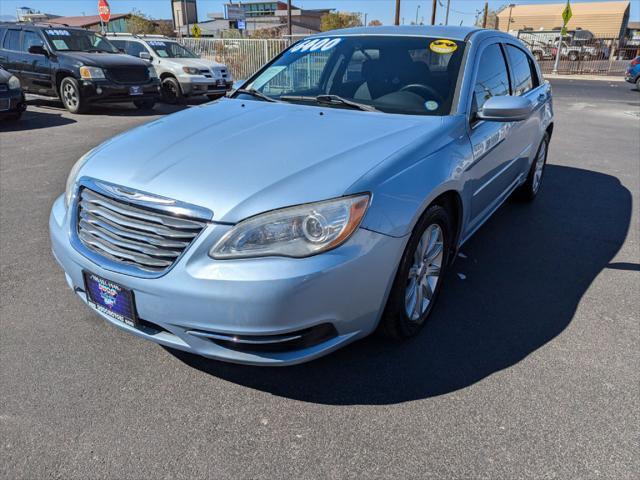 2013 chrysler 200 touring