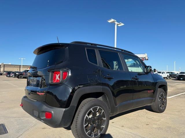 2023 jeep renegade trailhawk