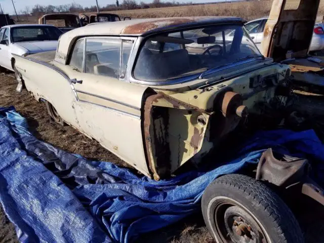1957 ford skyliner retacable hardtop