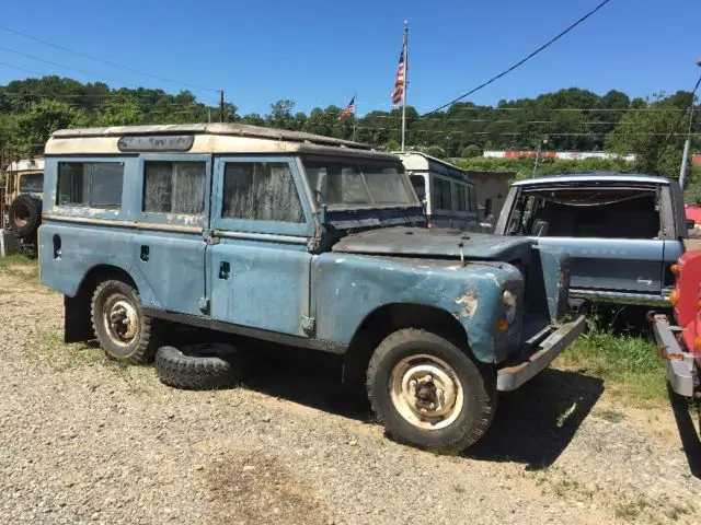 1975 land rover 109
