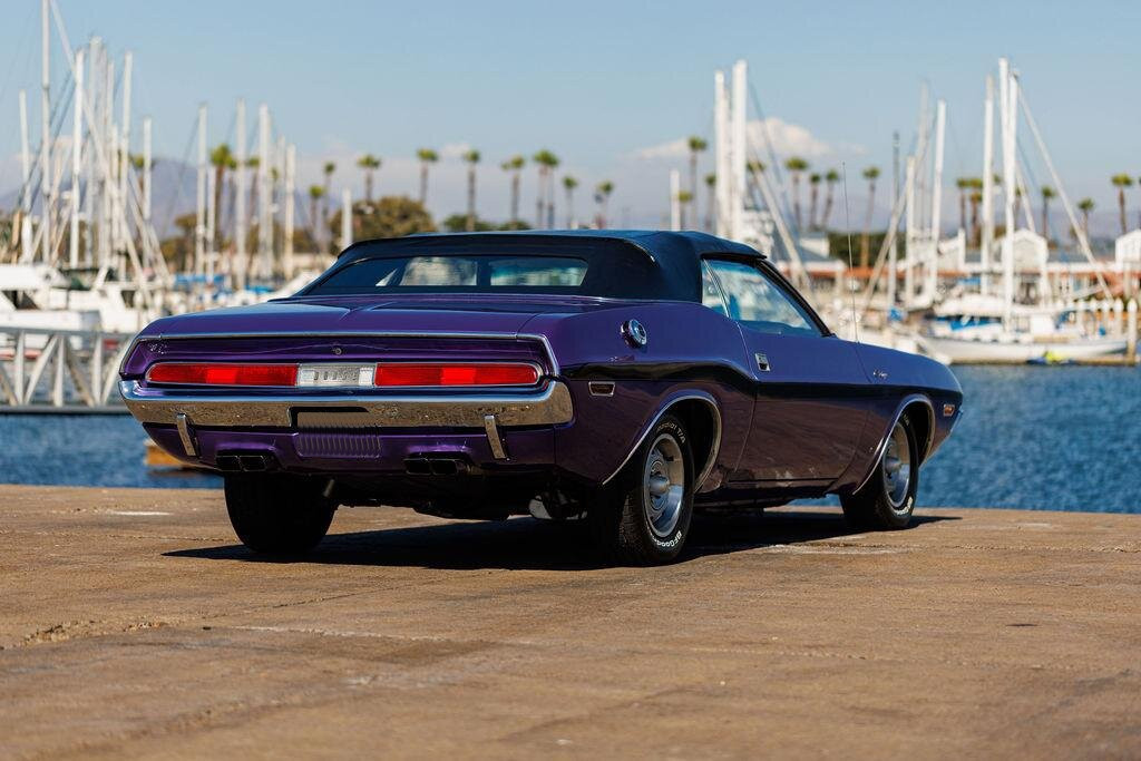 dodge challenger