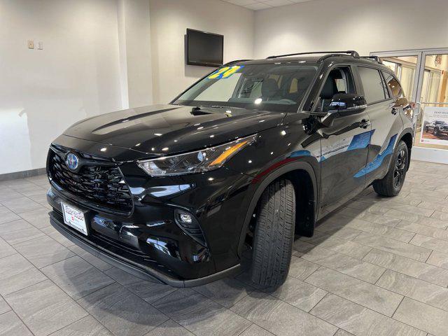 2024 toyota highlander hybrid xle
