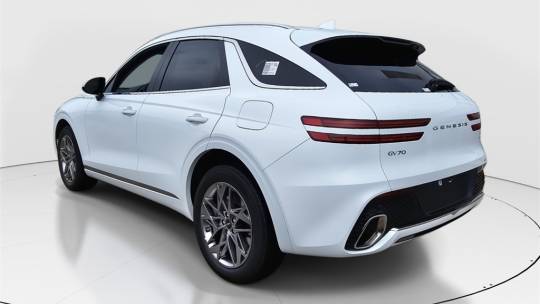 2025 Genesis GV70