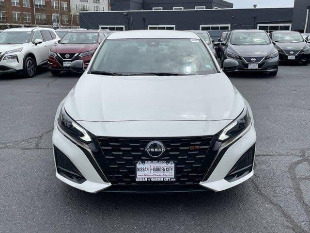 2023 nissan altima 2.5 sr in hempstead, new york